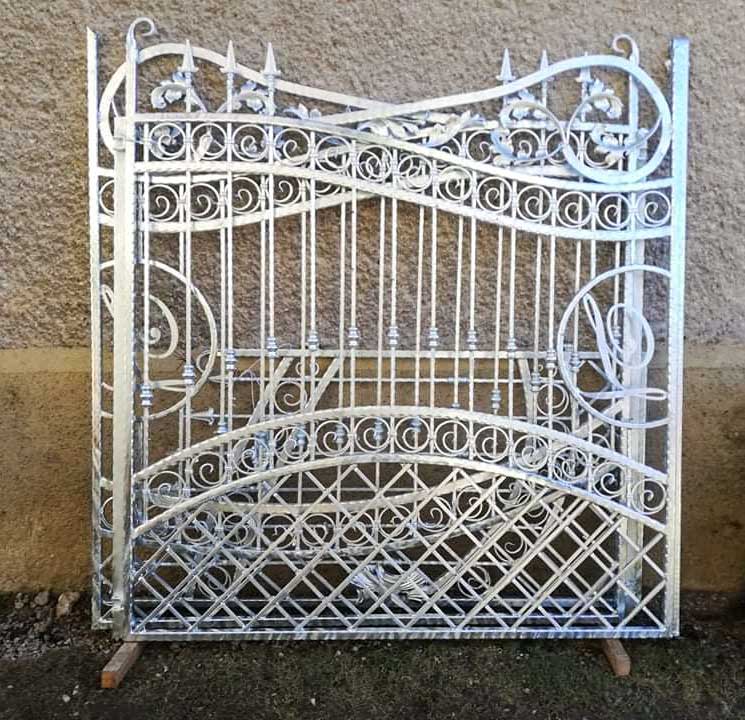 Kované brány a ploty​ Ligárt